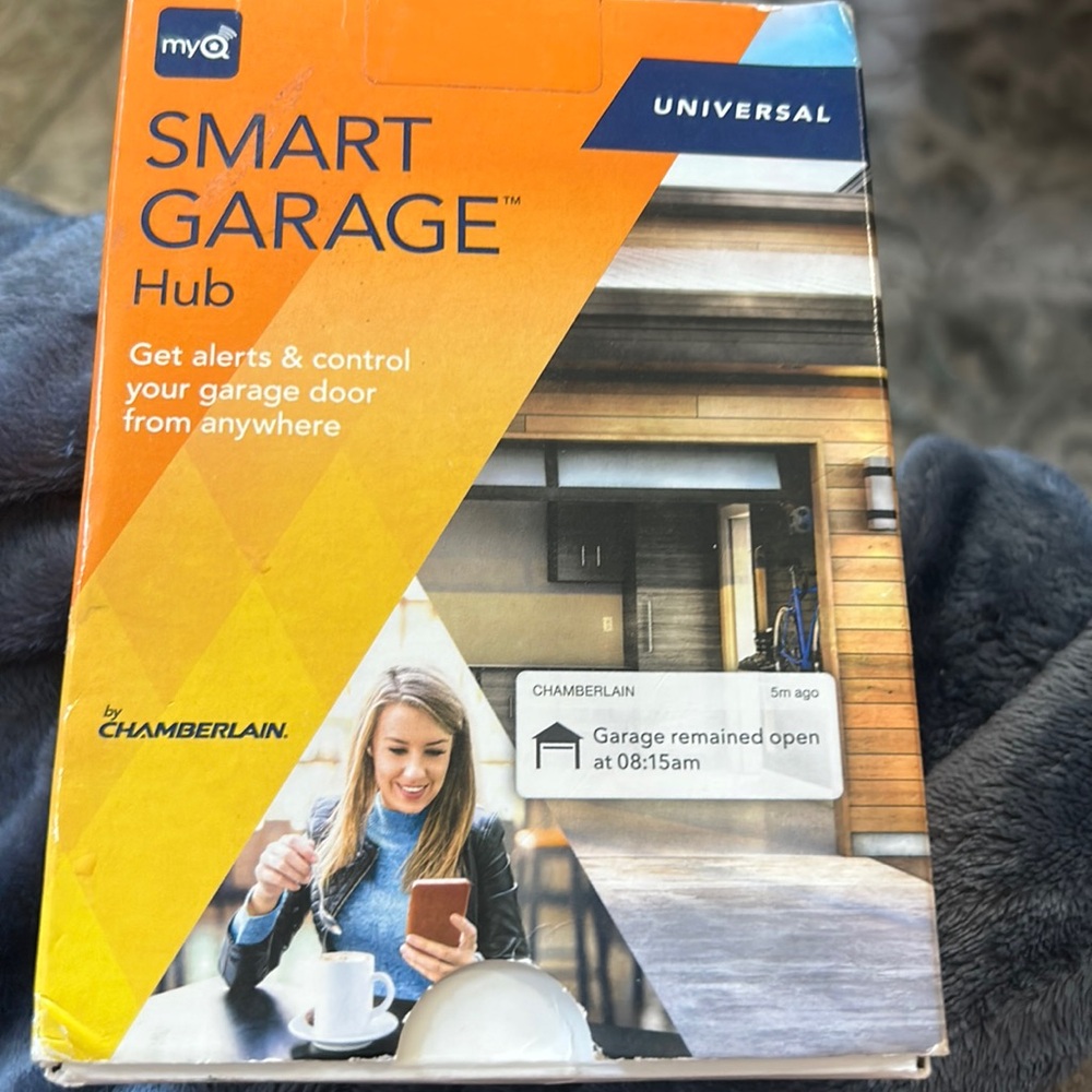 Chamberlain MyQ Smart Garage Hub MYQ-GO301-E New open box